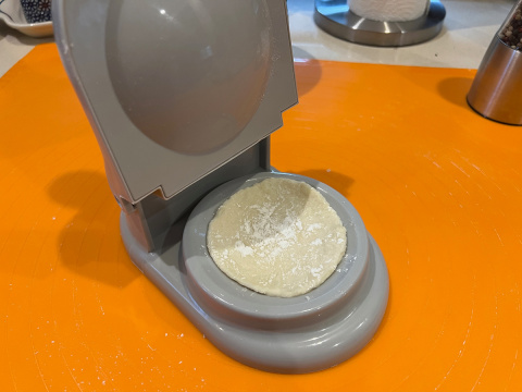 FOREMKA DO LEPIENIA PIEROGÓW 9cm PIEROGOWNICA