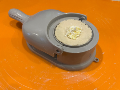 FOREMKA DO LEPIENIA PIEROGÓW 9cm PIEROGOWNICA