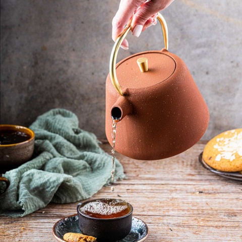 ZAPARZACZ ŻELIWNY IMBRYK 1L Z FILTREM KINGHOFF KH-1933