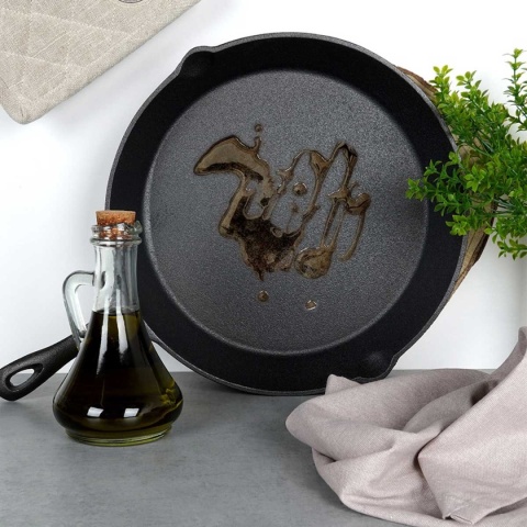 PATELNIA ŻELIWNA 30cm Z SILIKONOWĄ NAKŁADKĄ CAST LINE 199037