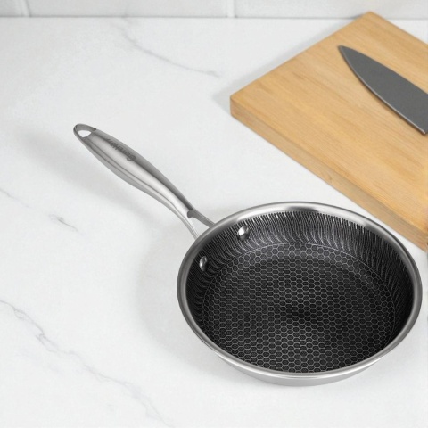 PATELNIA STALOWA 20cm Z POWŁOKĄ PLASTER MIODU E-7545