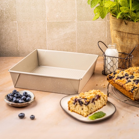 FORMA BLACHA KWADRATOWA DO CIASTA 24x24cm KINGHOFF KH-1974